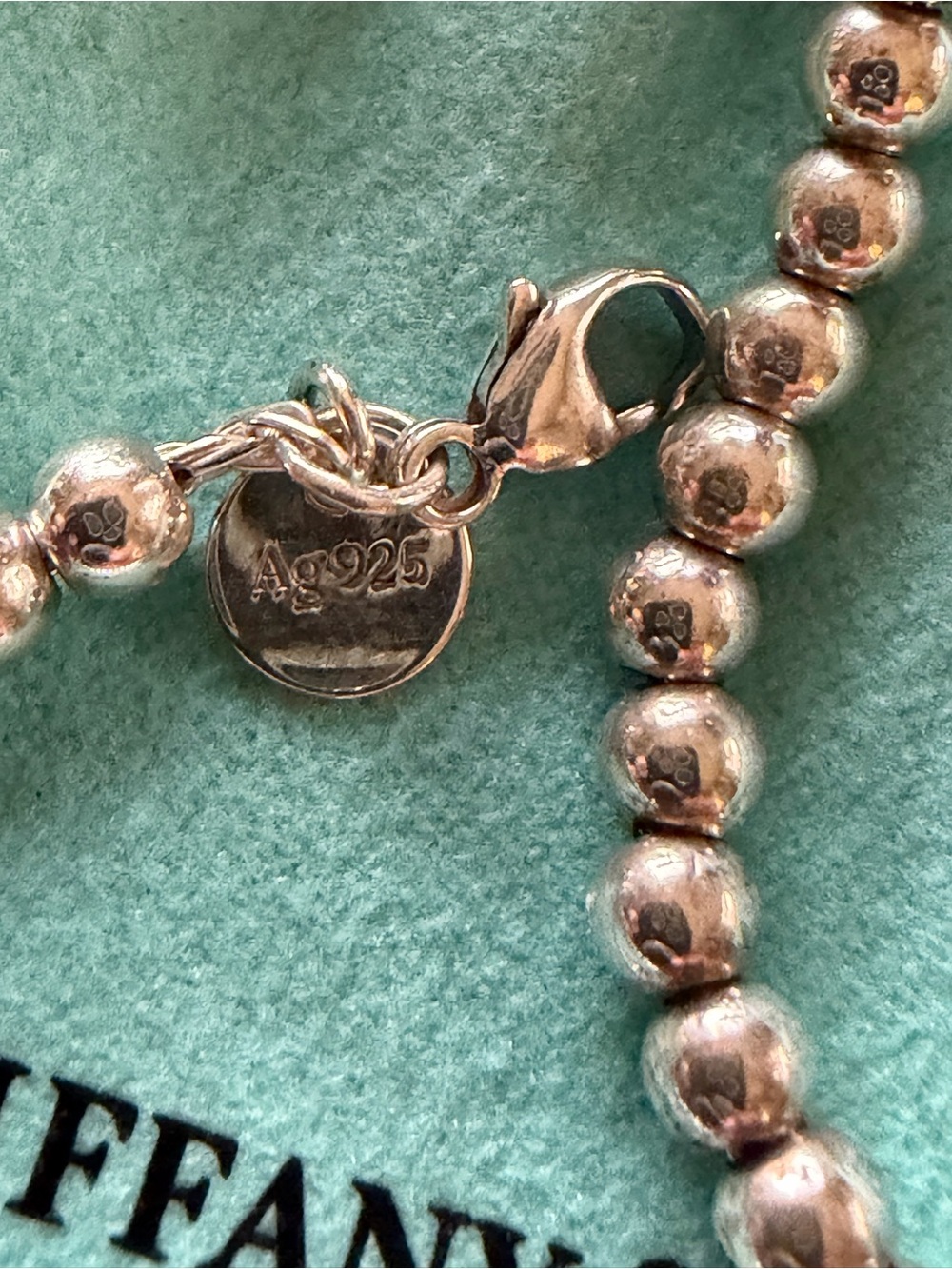 Tiffany & Co. Silver Bead Bracelet with blue Heart Charm - Picture 3 of 9